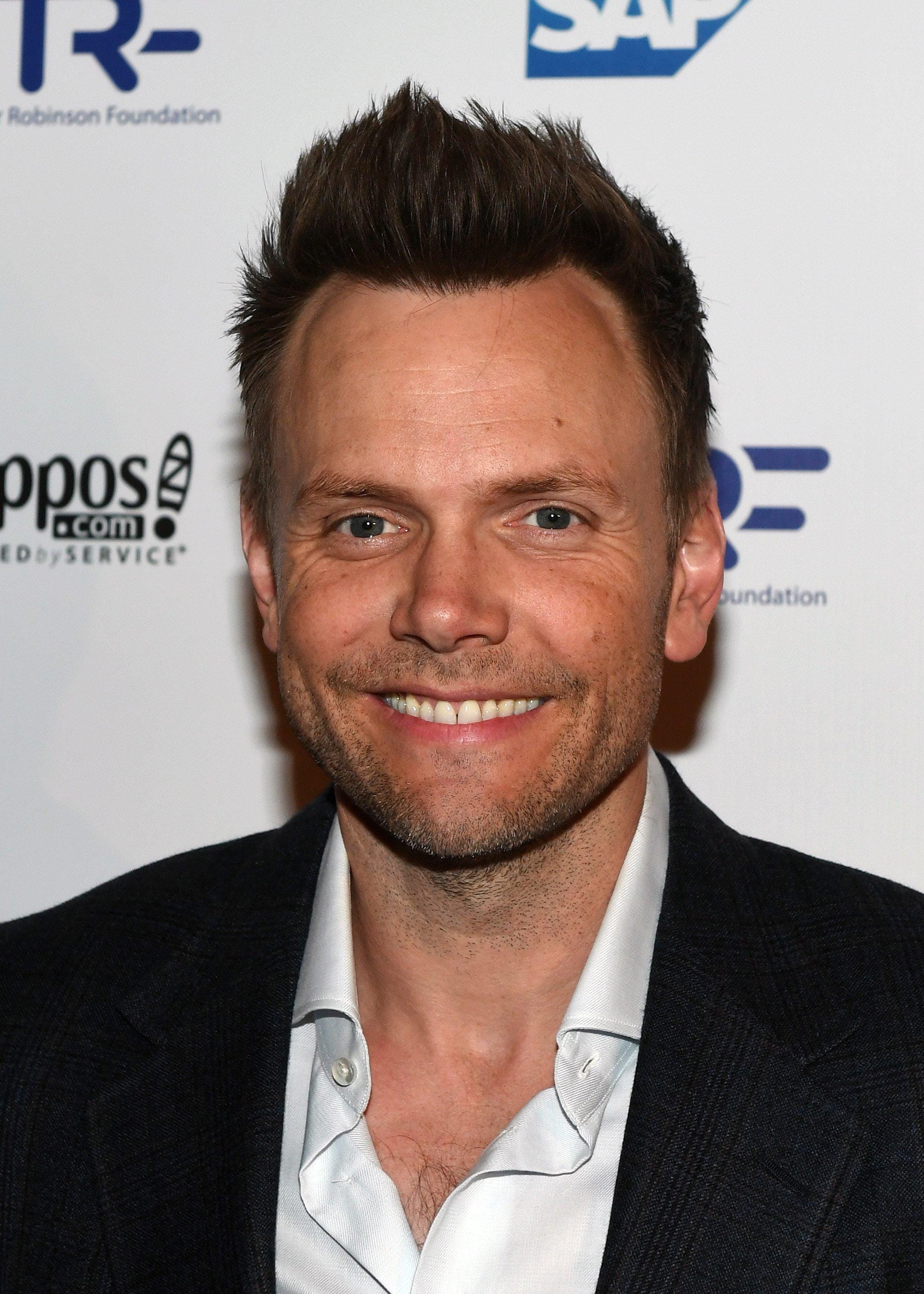 joel mchale hairpiece